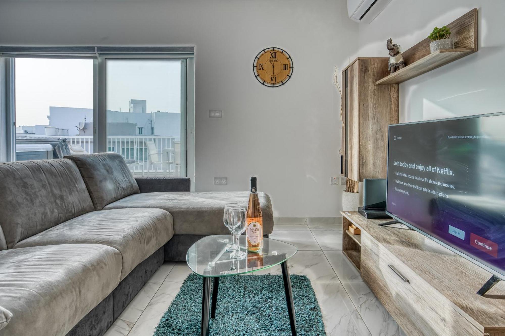 Appartement Poseidon Court Penthouse Superior à San Pawl il-Baħar Extérieur photo